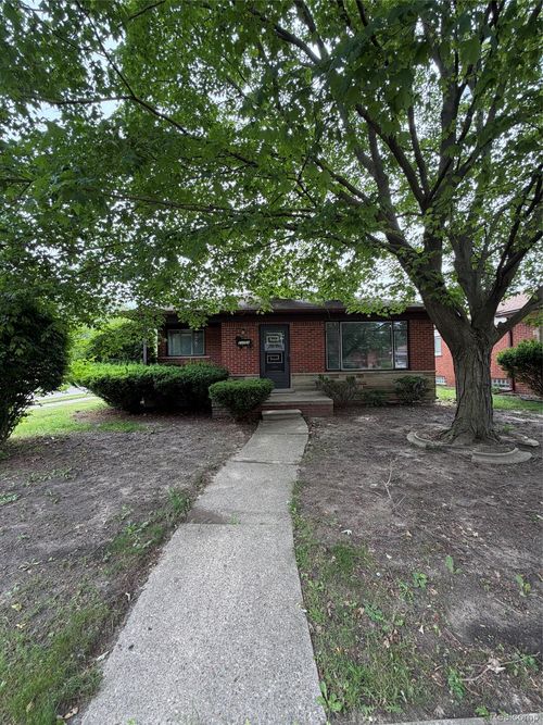 23750 Wildwood St, Oak Park, MI, 48237-1938 | Card Image