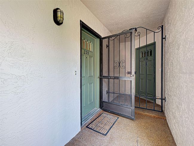 APT-235 - 800 Capri Isles Blvd, Condo with 2 bedrooms, 2 bathrooms and null parking in Venice FL | Image 12