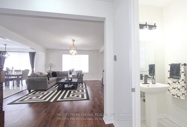 16 Dolucci Cres, House other with 4 bedrooms, 3 bathrooms and 2 parking in Brampton ON | Image 25