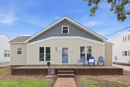 1509 Shepard St, Morehead City, NC, 28557-4056 | Card Image