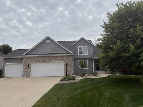 10062 Heather Brooke Dr, Osceola, IN, 46561-7803 | Card Image