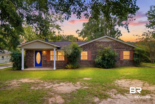 15780 Dogwood Rd, Bay Minette, AL, 36507-8515 | Card Image