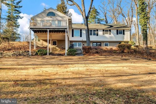 18 Forrest Blend Dr, TITUSVILLE, NJ, 08560-1315 | Card Image