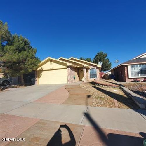 12537 Robert David Dr, El Paso, TX, 79928-1756 | Card Image