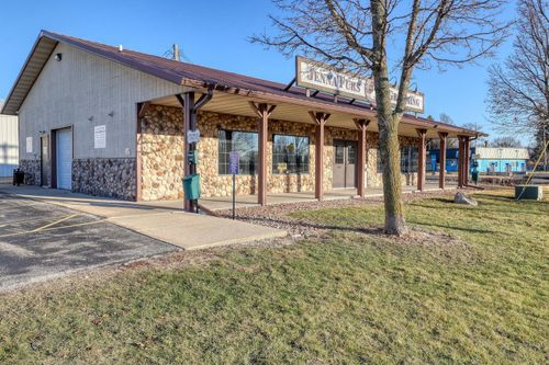 W156N11482 Pilgrim Rd, Germantown, WI, 53022-3400 | Card Image
