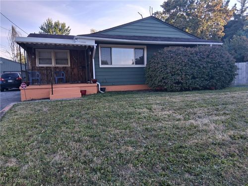 2879 Linda Dr Nw, Warren, OH, 44485-2037 | Card Image