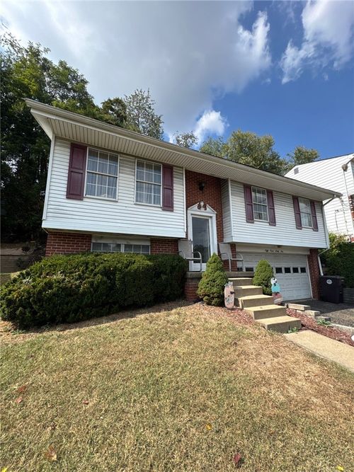 5366 Brownsville Rd, Pittsburgh, PA, 15236-2922 | Card Image