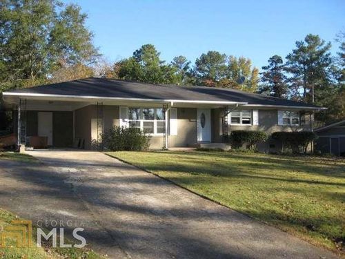 215 Laramie Rd, Griffin, GA, 30224-4930 | Card Image