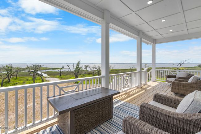 Back Covered Deck (water side) | Image 32