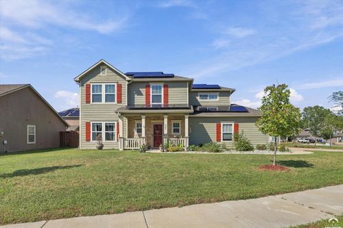 902 W 30th Ter, Lawrence, KS, 66046-4556 | Card Image