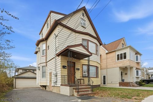 345 2nd St, Saddle Brook, NJ, 07663-6301 | Card Image