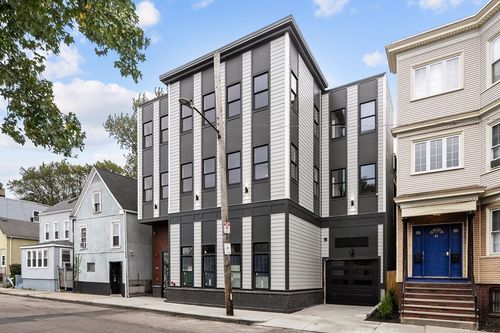 202a-47 Condor, Boston, MA, 02128 | Card Image