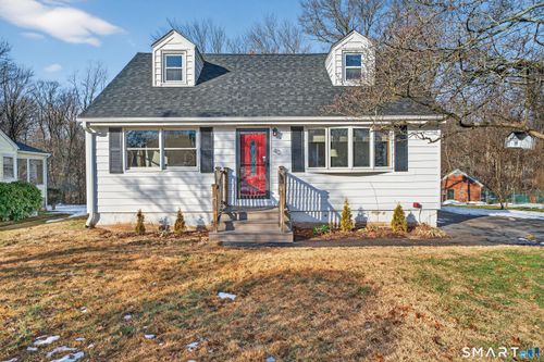 40 Sunrise Cir, Wallingford, CT, 06492-3225 | Card Image
