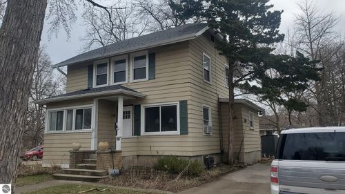 801 S Fancher Ave, Mt Pleasant, MI, 48858-3556 | Card Image