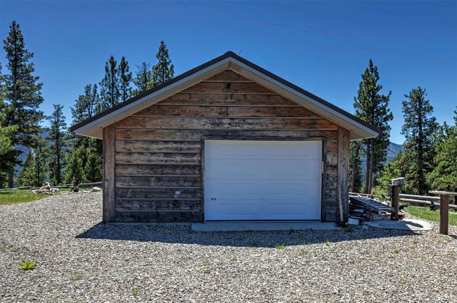 966 Forest Service Road, House other with 2 bedrooms, 3 bathrooms and null parking in Darby MT | Image 54