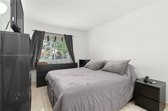 13688 Sw 264 Th Ter, House other with 4 bedrooms, 3 bathrooms and null parking in Homestead FL | Image 24
