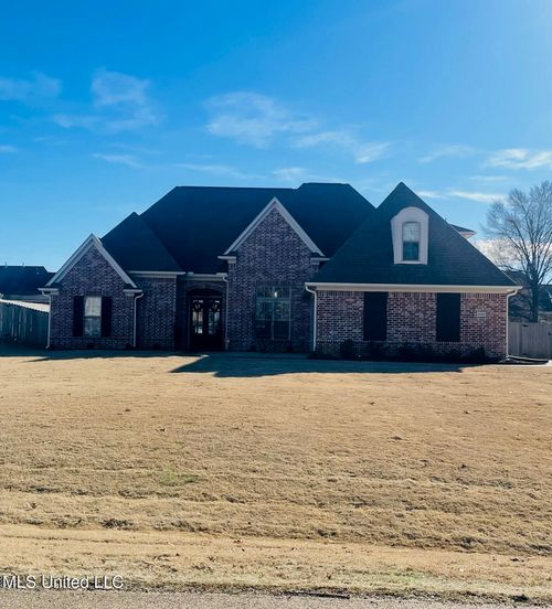 2123 College Rd, Southaven, MS, 38672-8142 | Card Image