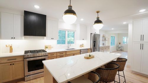 5317 Maddox Ln, Edina, MN, 55436-2604 | Card Image