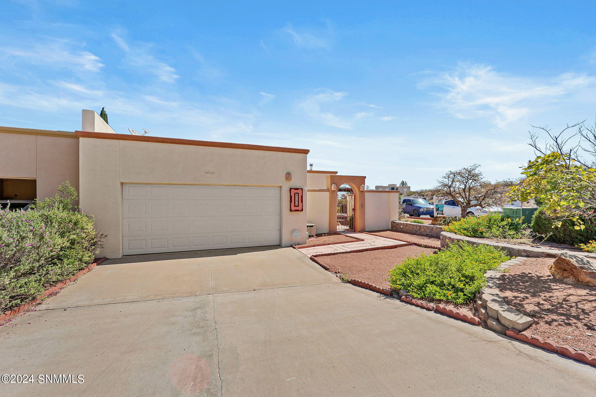 Camino Blanco , Las Cruces, NM 88007