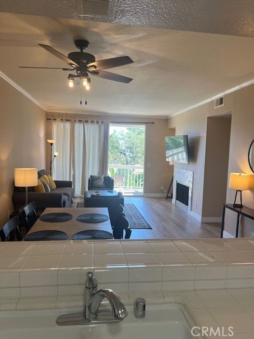 3-209-20191 Cape Coral Ln, Huntington Beach, CA, 92646 | Card Image