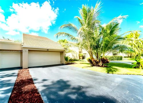 39 Balfour Rd W, Palm Beach Gardens, FL, 33418-7091 | Card Image