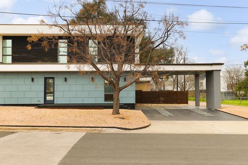 900 W Live Oak St, Austin, TX, 78704-5035 | Card Image