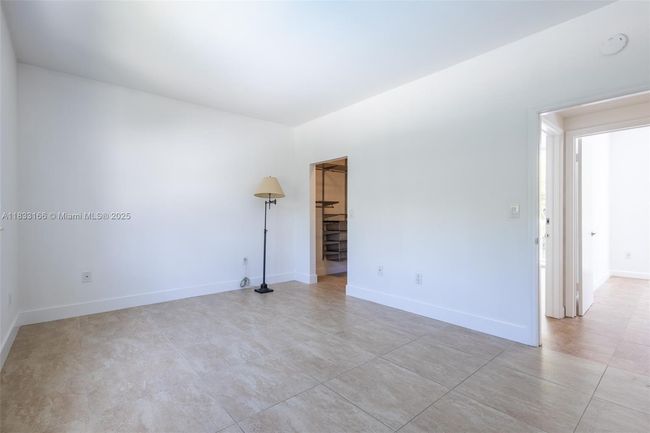 APT-101 - 50 Ocean Lane Dr, Condo with 3 bedrooms, 2 bathrooms and null parking in Key Biscayne FL | Image 39