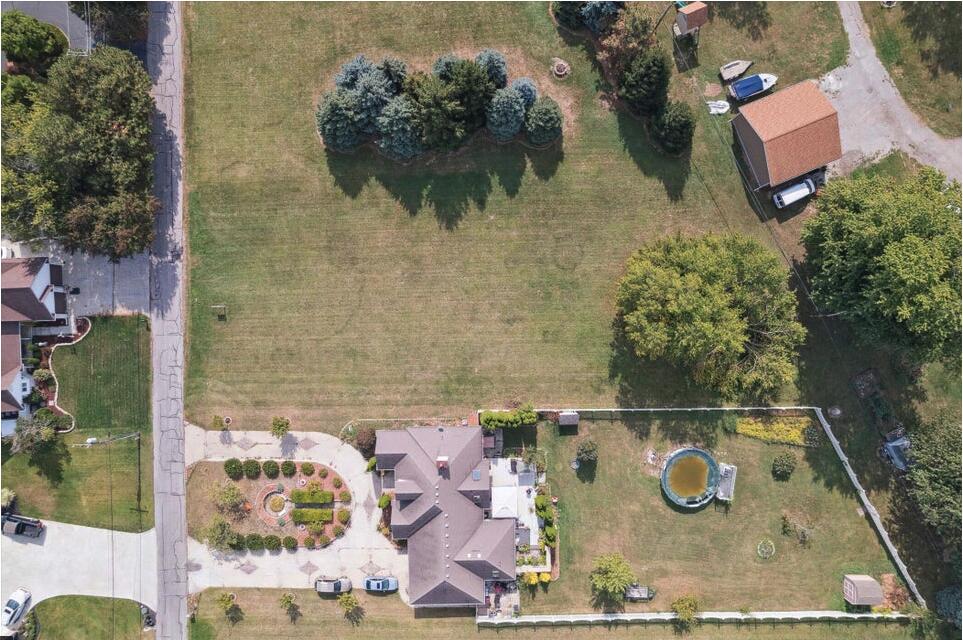 Land in Newport 2