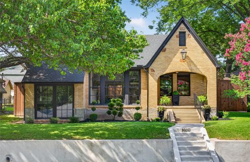 1010 Valencia St, Dallas, TX, 75223-1331 | Card Image