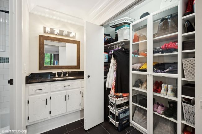 UNIT-103E - 125 Acacia Cir, Condo with 3 bedrooms, 3 bathrooms and 74 parking in Indian Head Park IL | Image 21
