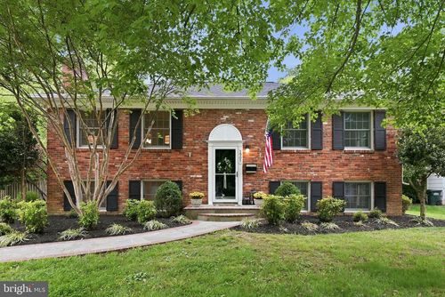 1905 Cool Spring Dr, ALEXANDRIA, VA, 22308-1633 | Card Image