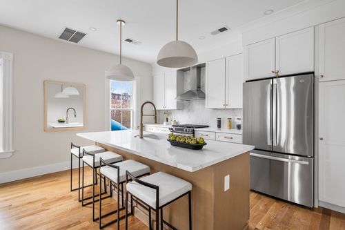 2-16 Harbor View St, Boston, MA, 02125 | Card Image