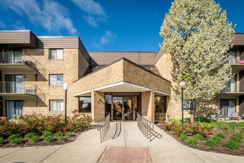 203-5550 Astor Lane, Rolling Meadows, IL, 60008 | Card Image