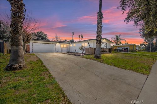 614 Lido St, Redlands, CA, 92374-4110 | Card Image