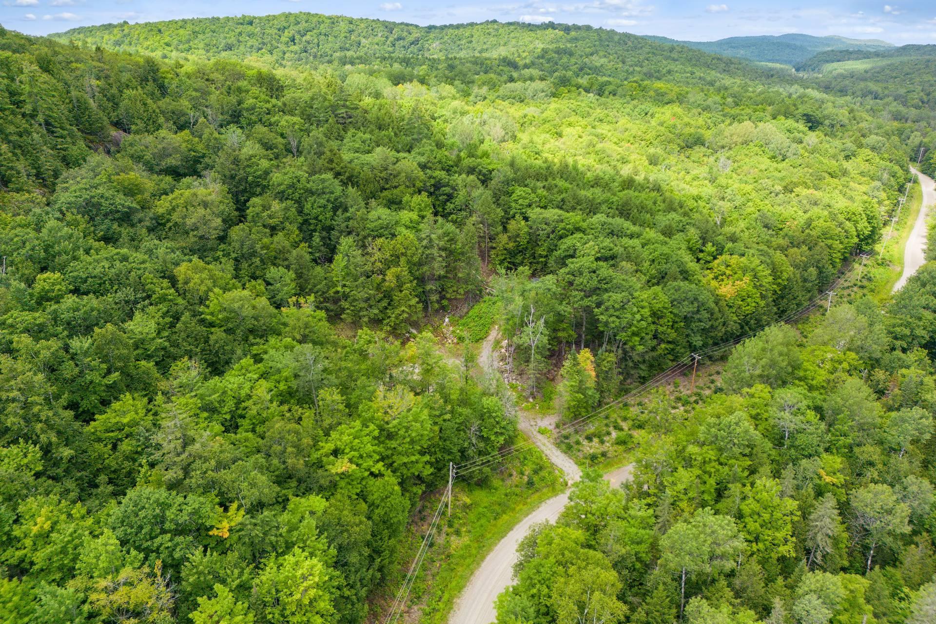 Land in Val-des-Monts 5