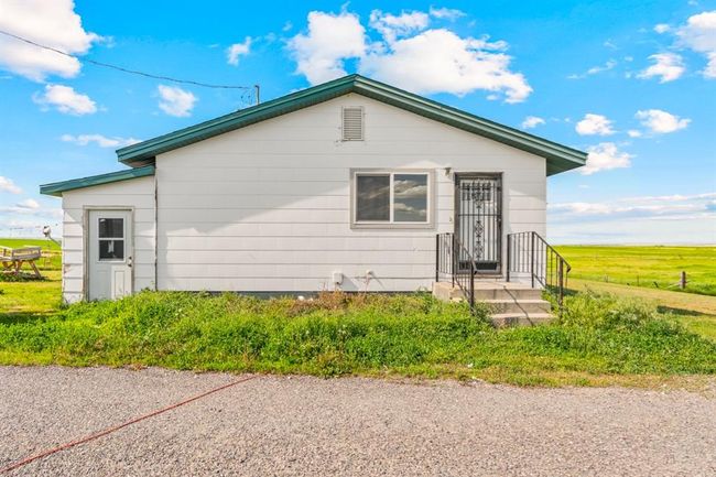1036 Davis Rd, House other with 4 bedrooms, 2 bathrooms and null parking in Hardin MT | Image 4