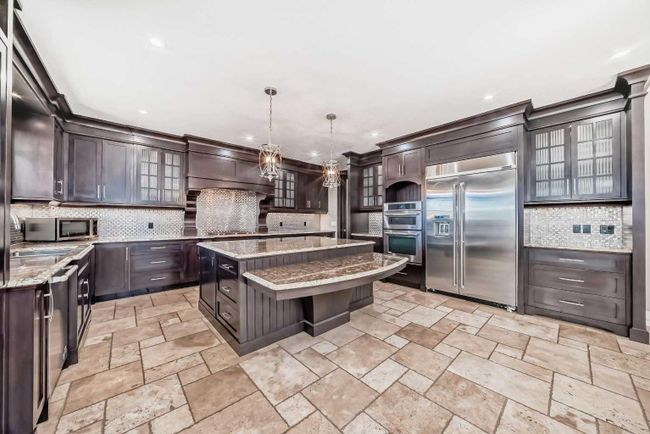 137 Aspen Summit Heath Sw, Home with 7 bedrooms, 6 bathrooms and 6 parking in Calgary AB | Image 5