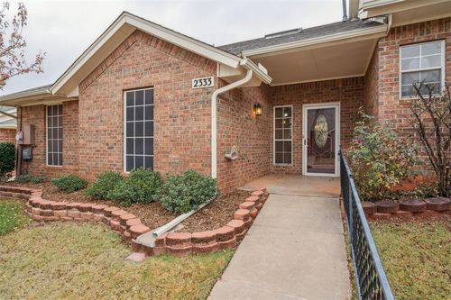 2333 Glenrock, Edmond, OK, 73012-6455 | Card Image