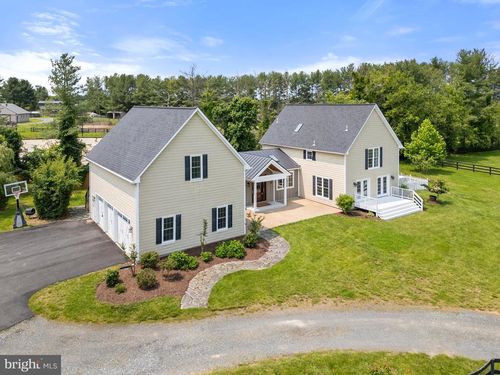 21073 St Louis Rd, MIDDLEBURG, VA, 20117-3431 | Card Image