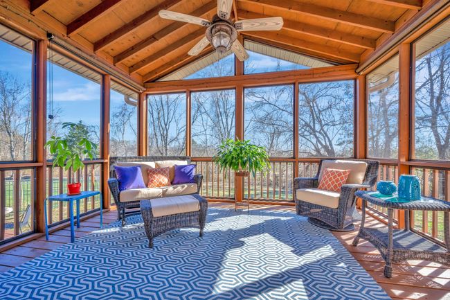 Stunning screened porch! | Image 18