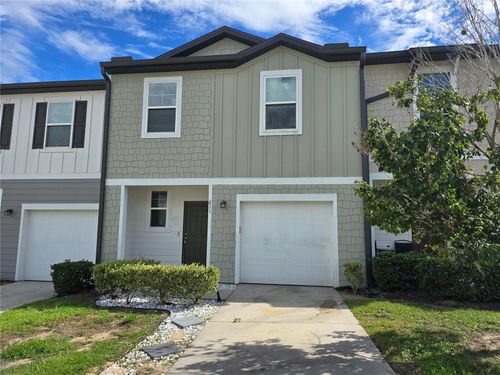 811 Grandin St, DAVENPORT, FL, 33837-8763 | Card Image