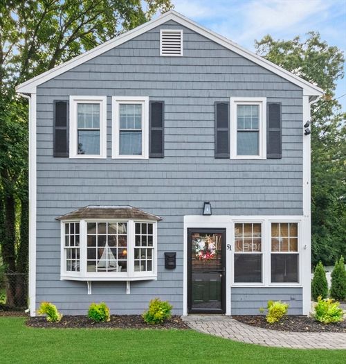 51 Volusia Rd, Hingham, MA, 02043-3041 | Card Image