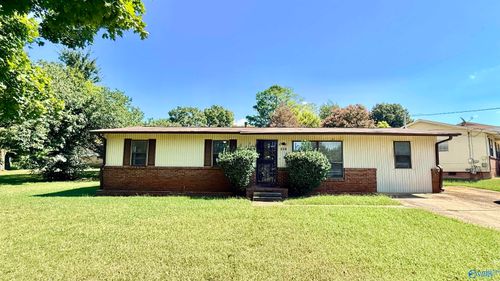 641 Dawson Ter Nw, Huntsville, AL, 35811-1783 | Card Image