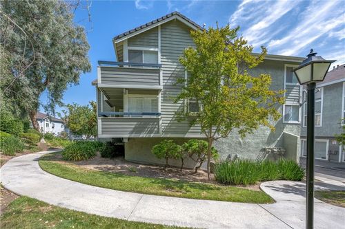 unit-143-20214 Fanchon Ln, Canyon Country, CA, 91351-5253 | Card Image