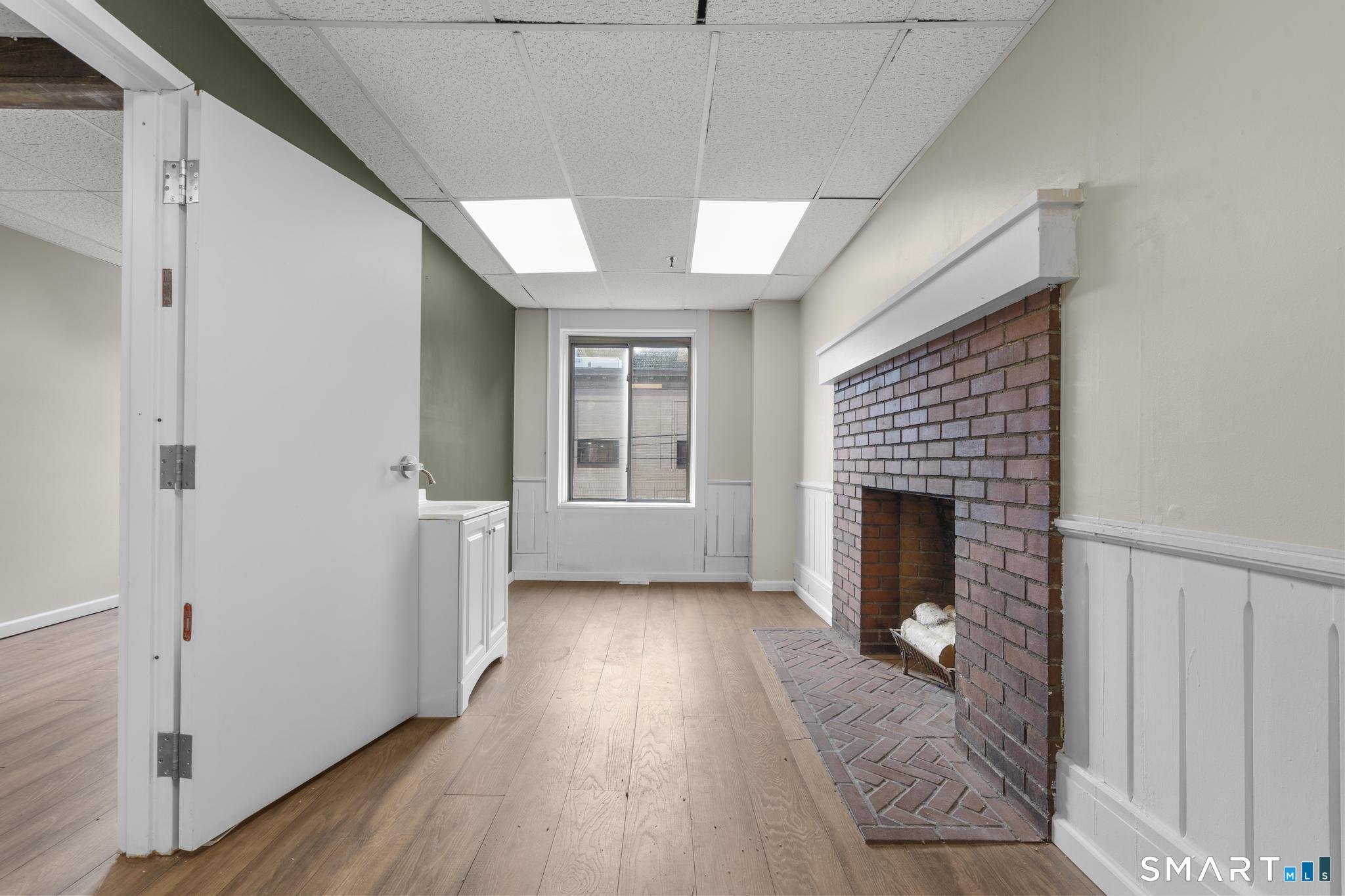Commercial Lease in Middletown 4