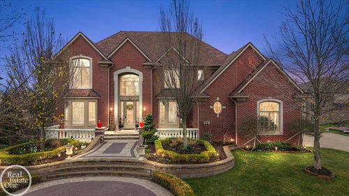 51577 Merry Ln, Shelby Township, MI, 48316-3860 | Card Image