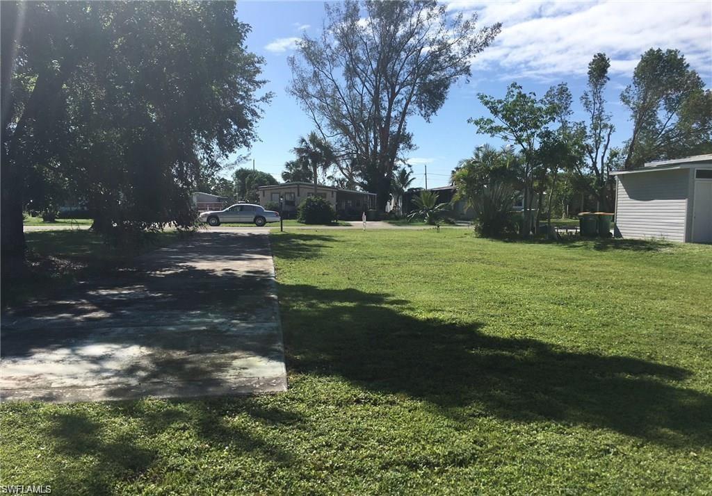 Land in NAPLES 3