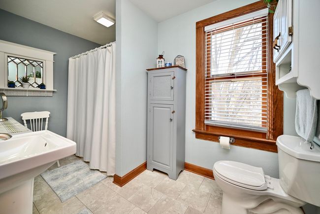 26 UL Bathroom II.jpg | Image 31