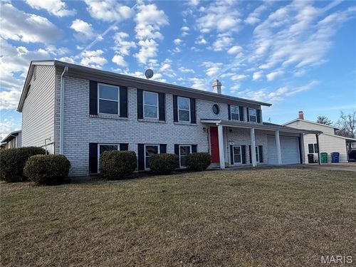 2290 Montagne Drive, Florissant, MO, 63033 | Card Image