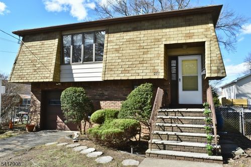 297 Fencsak Ave, Elmwood Park, NJ, 07407-1952 | Card Image
